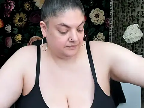 Exxxotic_Melons webcam