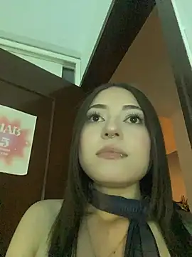 PrettyAmber webcam