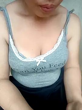anhphi01 live sex cam