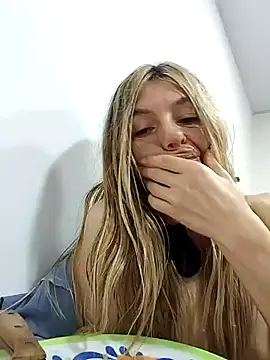 estrella_tasty webcam