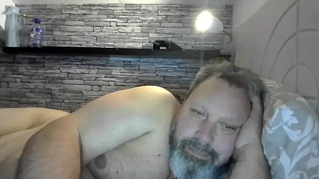 bigman738@xh - BigMan738@xh's free webcam - UK Sex Cams