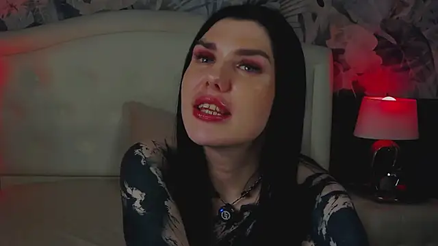 MaeveMoon live sex cam