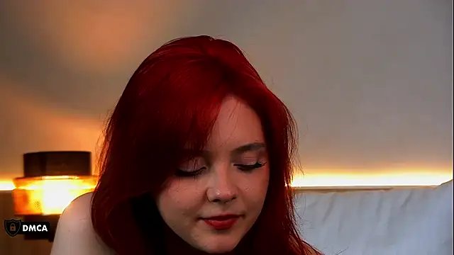 Nora__Ray webcam