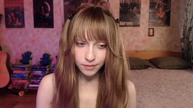 Friendly_Ellie webcam