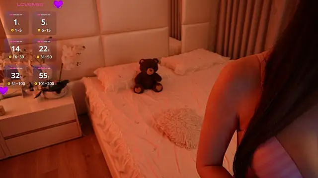 Lilly_Colins webcam