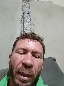 robertoluiz84 - RobertoLuiz84's free webcam - UK Sex Cams