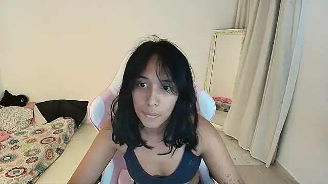 Nanami_19 webcam