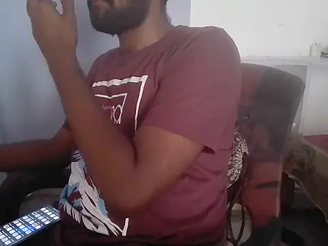 Tinku_1324 webcam