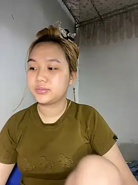 Almira6868 webcam