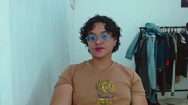 Diane_exotic webcam