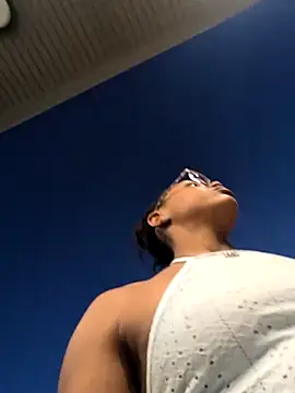 Synfulsymone9 webcam