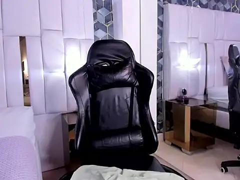 lia_mariana webcam