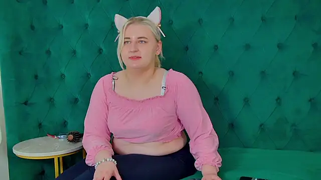 LioraArdyn webcam