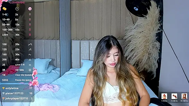 EmilyJohnsoon webcam