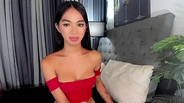 HugeCocoCock webcam