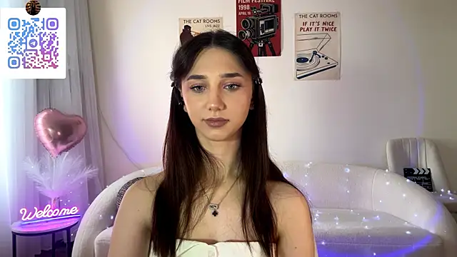 LinaMour webcam