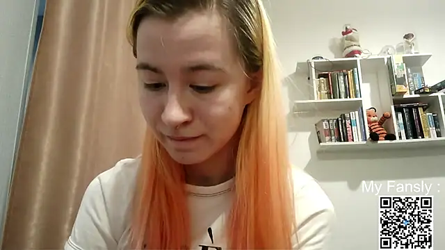 Emilya201 webcam