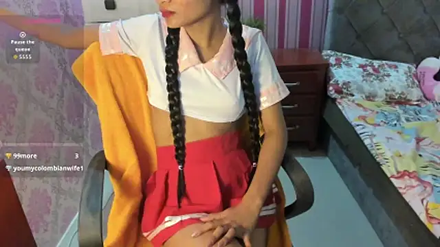 Mica_Jones webcam