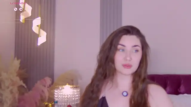 KiraBarlows webcam