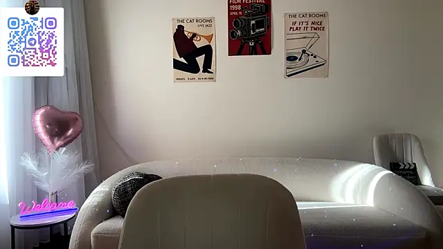 LinaMour webcam