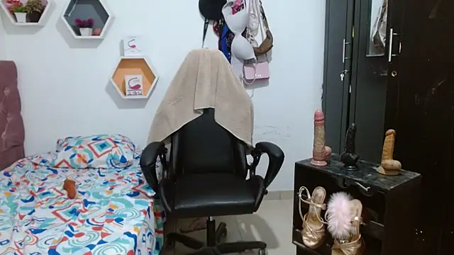 cristydirtyhot webcam