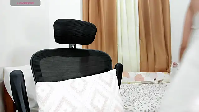 kendall_petite18 webcam