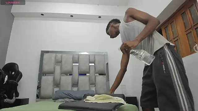 khris__evans webcam