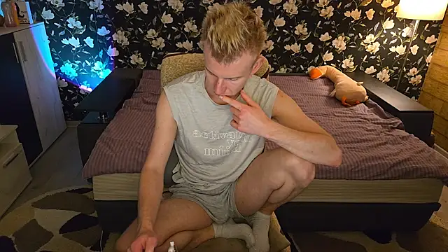Vuitton live sex cam