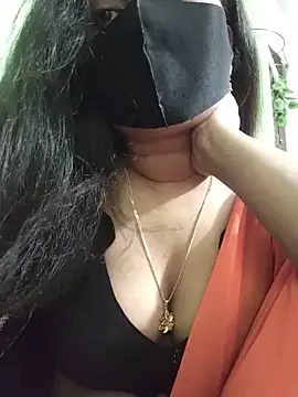 Idhika-Paul webcam