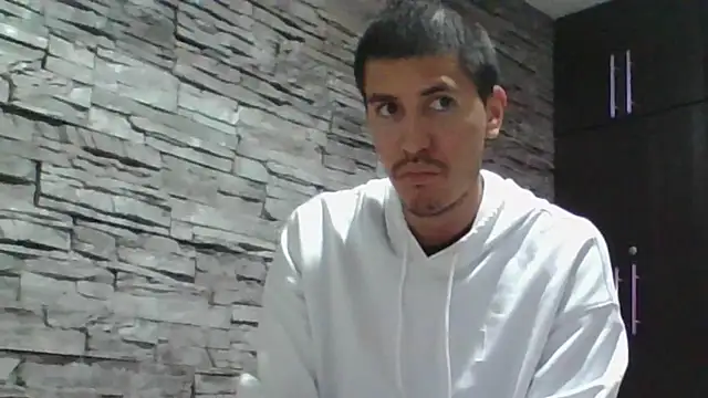 Sexylatin64 webcam