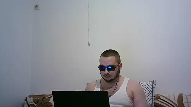 Black_Scorpion91 webcam