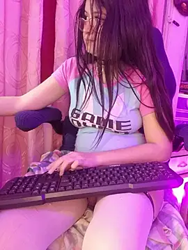 Yorumakie_777 webcam
