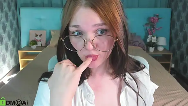 Emilly_Hiil webcam