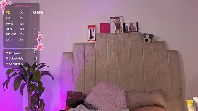 Emily_hall19 webcam
