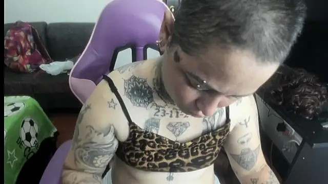 romina23 webcam