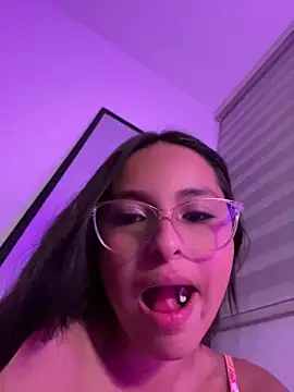 annie__thompson webcam