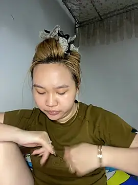 Almira6868 webcam