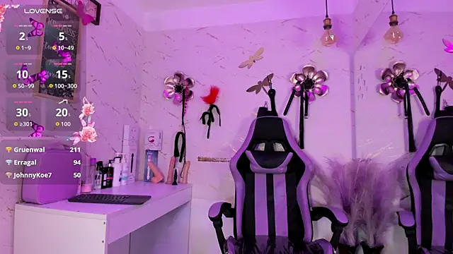 Natasha-Adams webcam