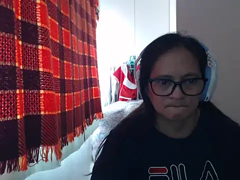 kinkybela2025 - Kinkybela2025's free webcam - UK Sex Cams
