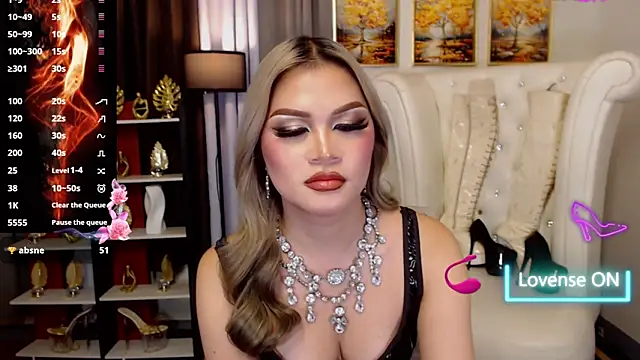 PrettyCockAthena webcam