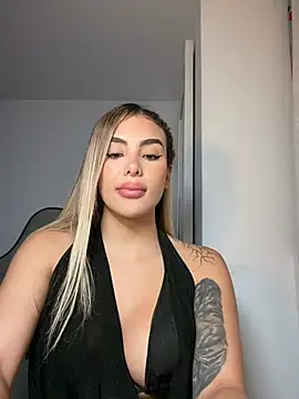 mi_suk11 webcam