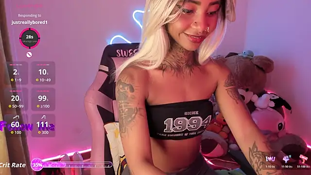 AshantiiSweet webcam