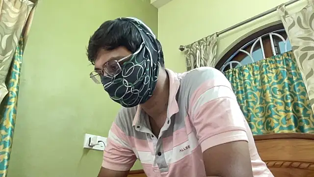 Slave_Aryan webcam