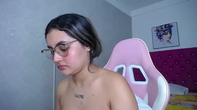 kathe-mills235 webcam