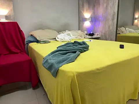 CasadoLutadorBigStuds webcam