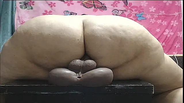 Zoe_bbw21 webcam