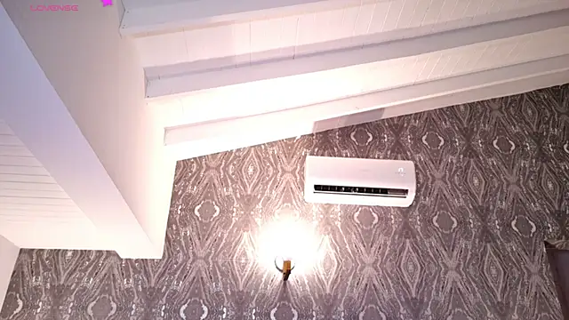 AbellaFox_ webcam