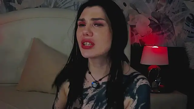 MaeveMoon webcam