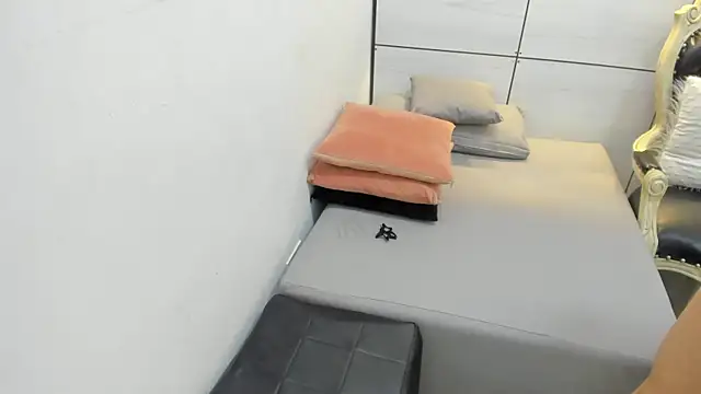 Daphne_Leia webcam