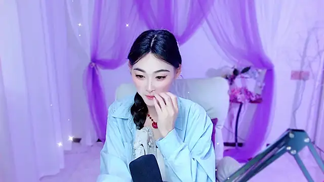 Tili_Lucky webcam